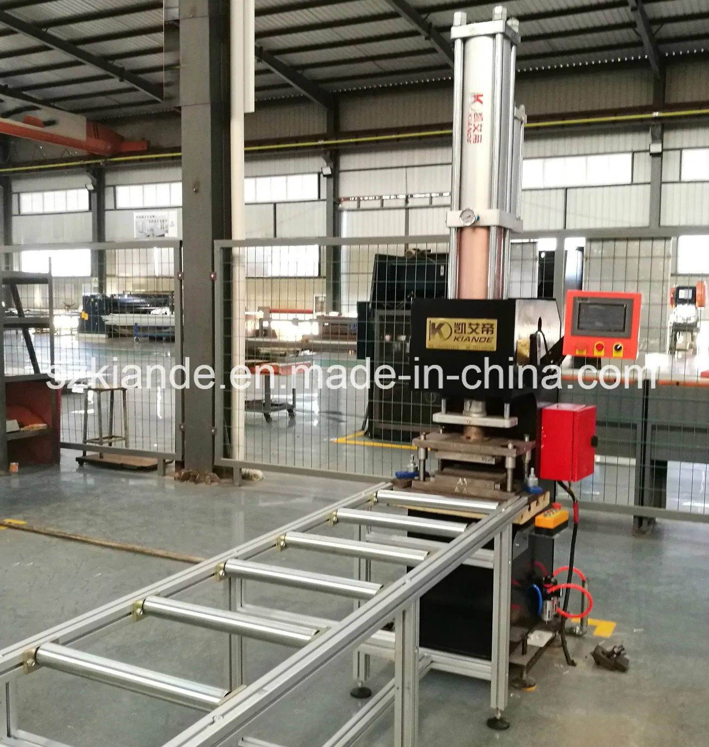 Kiande High Precision Aluminum Bar Punching Machine 800mm*2500mm