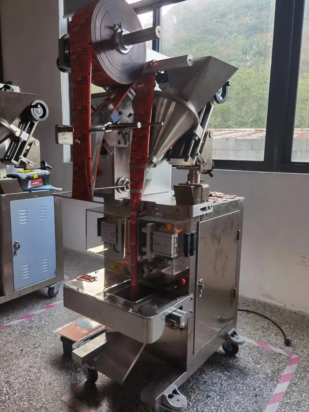 Confezionatrice per caffè in polvere da 400 g