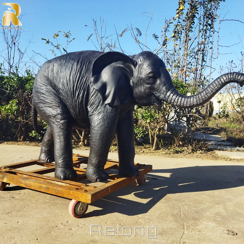 Custom Outdoor Brass Garden Animal Statue Modern Large Bronze Elephant Statue
