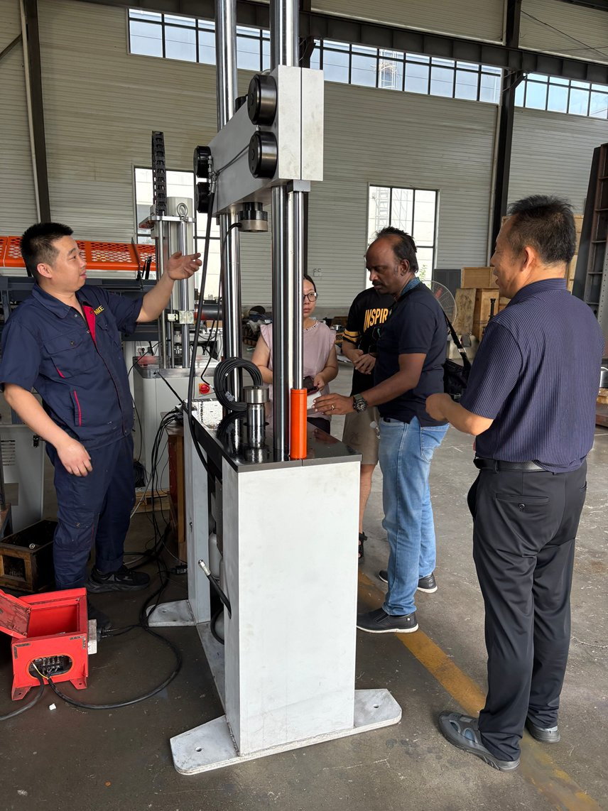 Equipo de laboratorio personalizado de 10kN/25kN/50kN/100kN para ensayos de materiales en lotes pequeños