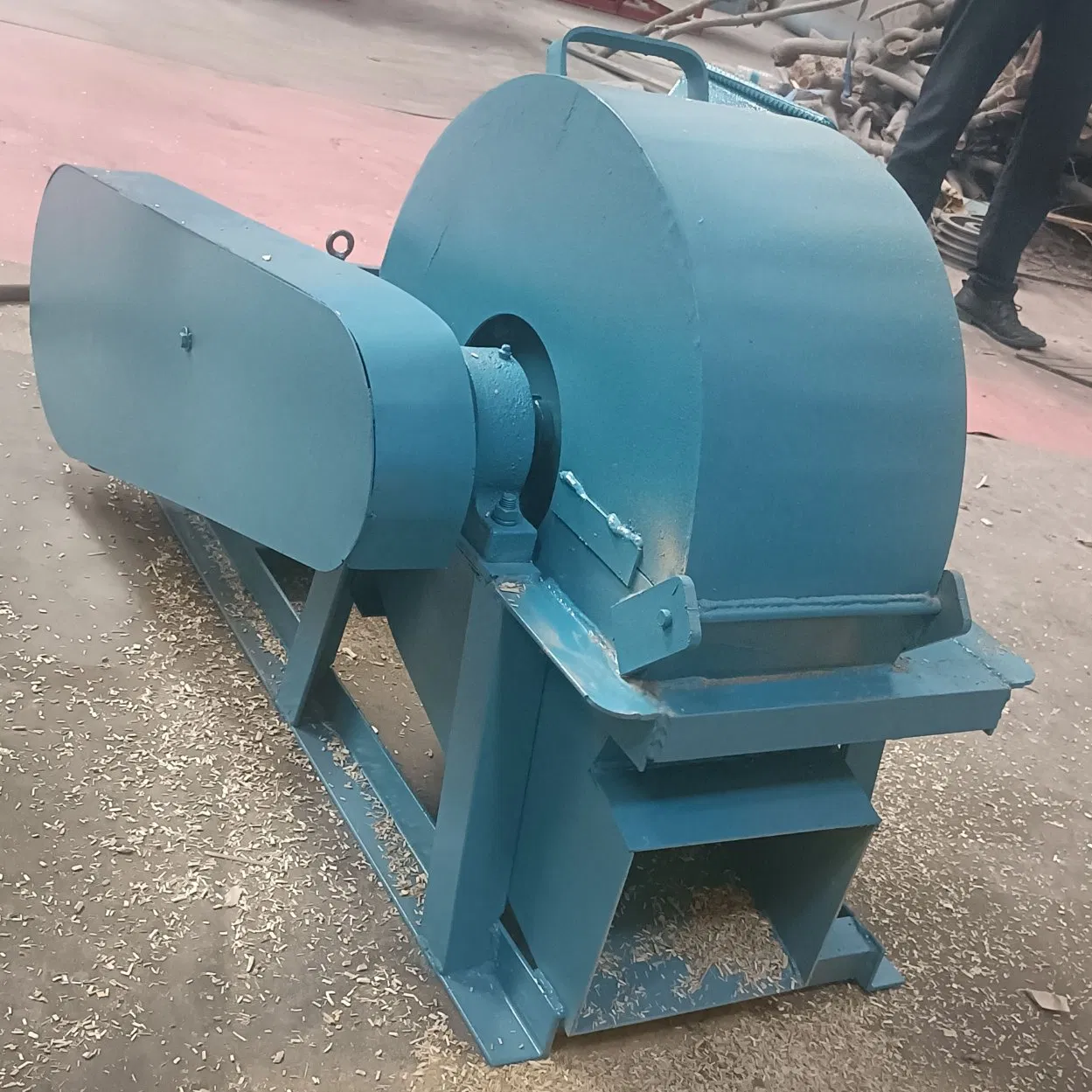 High Efficiency Bamboo Processing Sawdust Making Machine