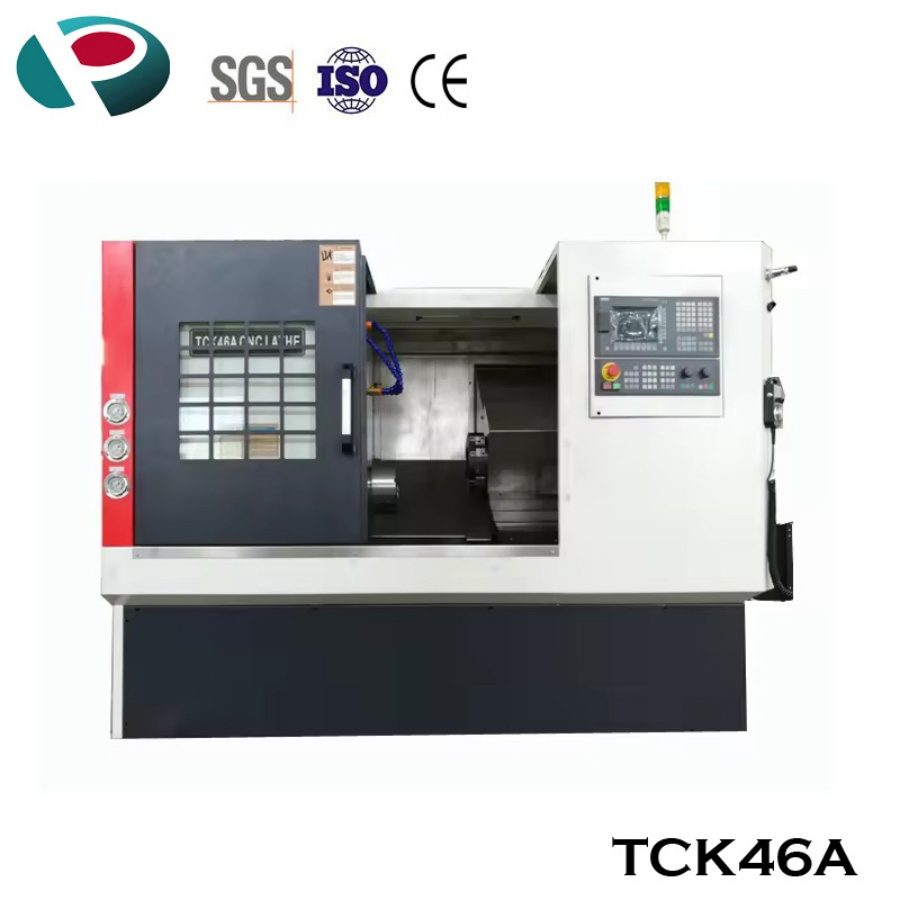 Tornio CNC a bancada inclinada máquina de torneamento de metal TCK36A mandril hidráulico com torre de ferramentas