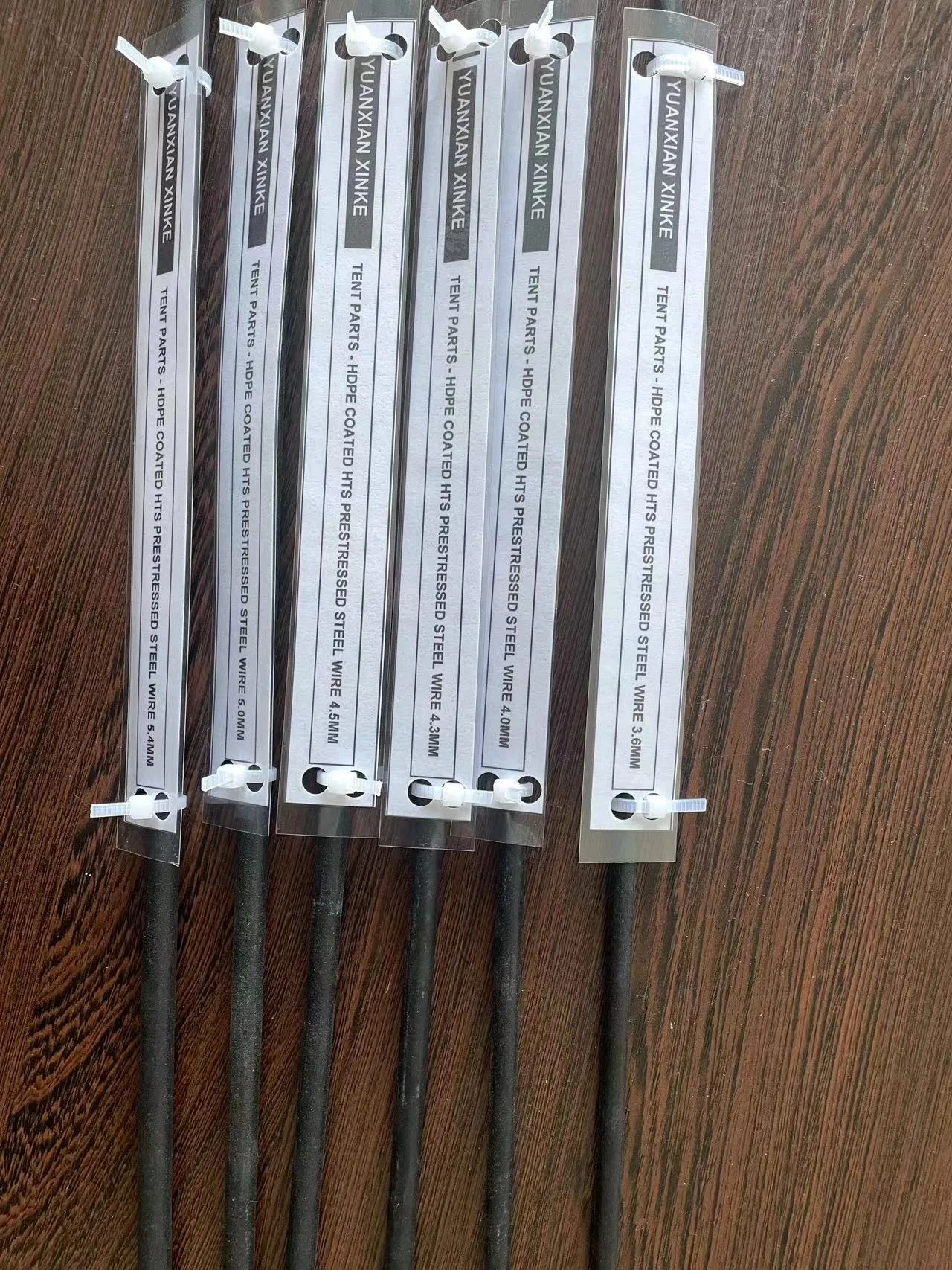 Filo di acciaio per molle al carbonio personalizzato 3,6/4,0/4,3/4,5/5,0/5,4 rivestito in HDPE da fabbrica cinese
