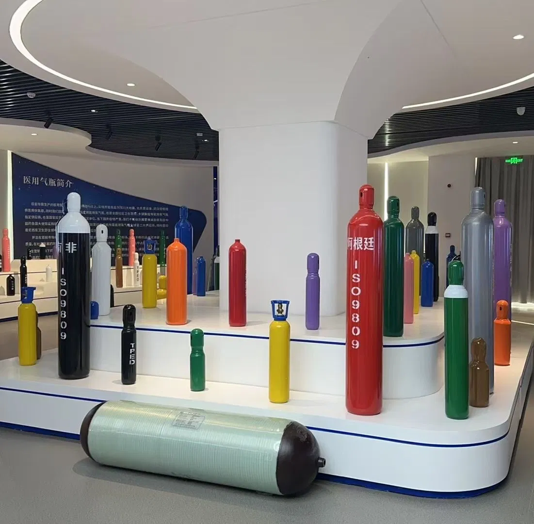 Versatile High-Pressure Gas Bottle for Industrial Needs