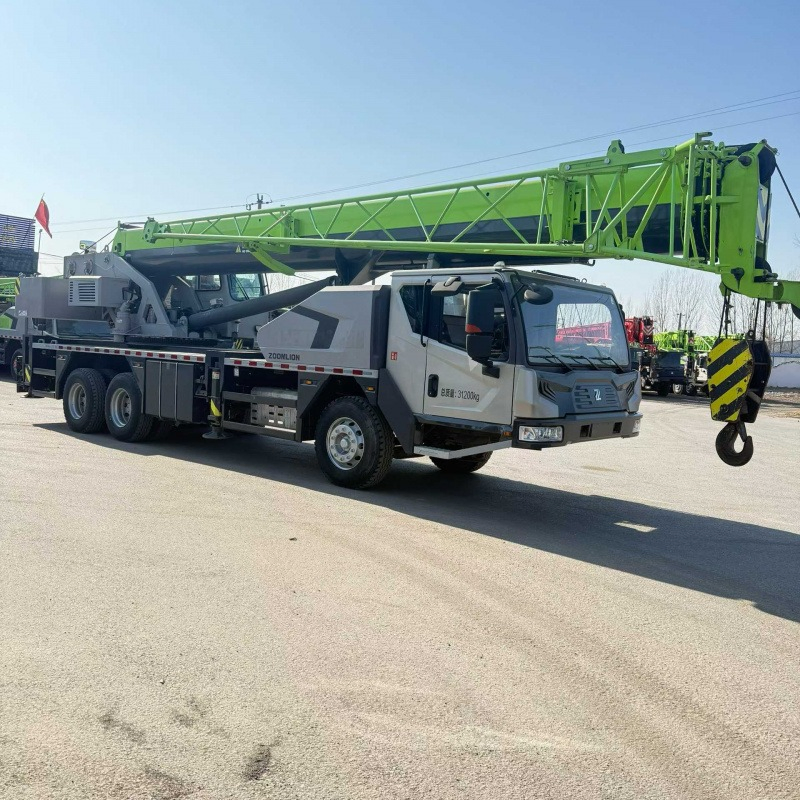 Grue mobile sur camion d'occasion Zoomlion 25 tonnes, meilleur prix, engins de construction