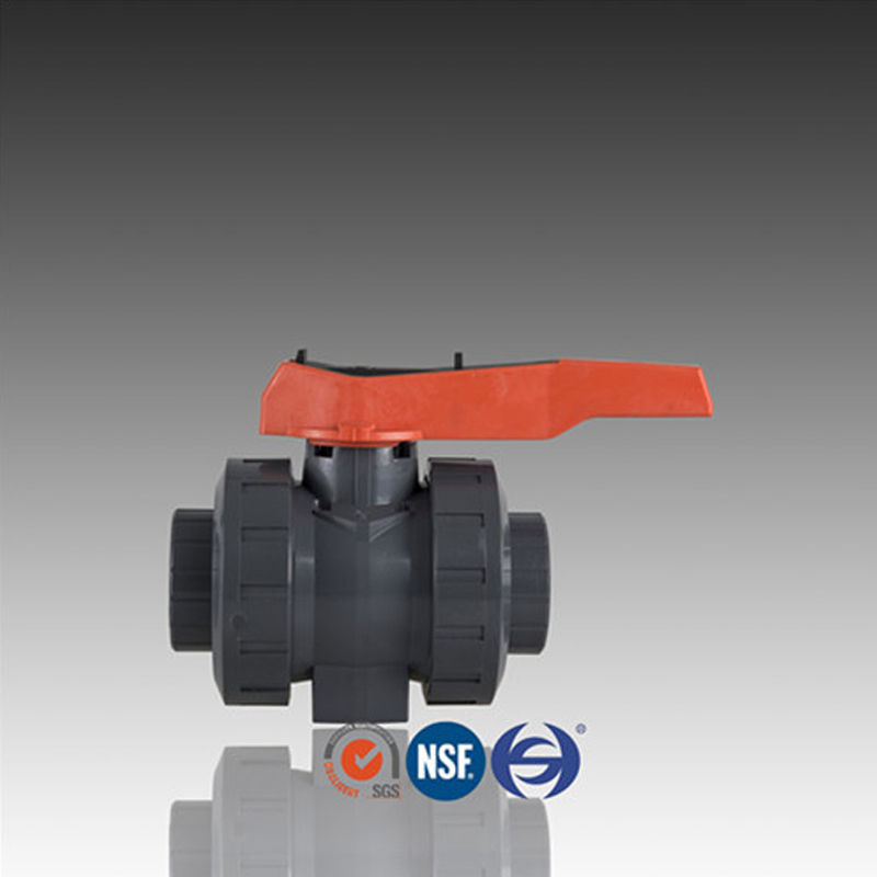 Robinet à bille en PVC standard DIN ASTM ISO avec union