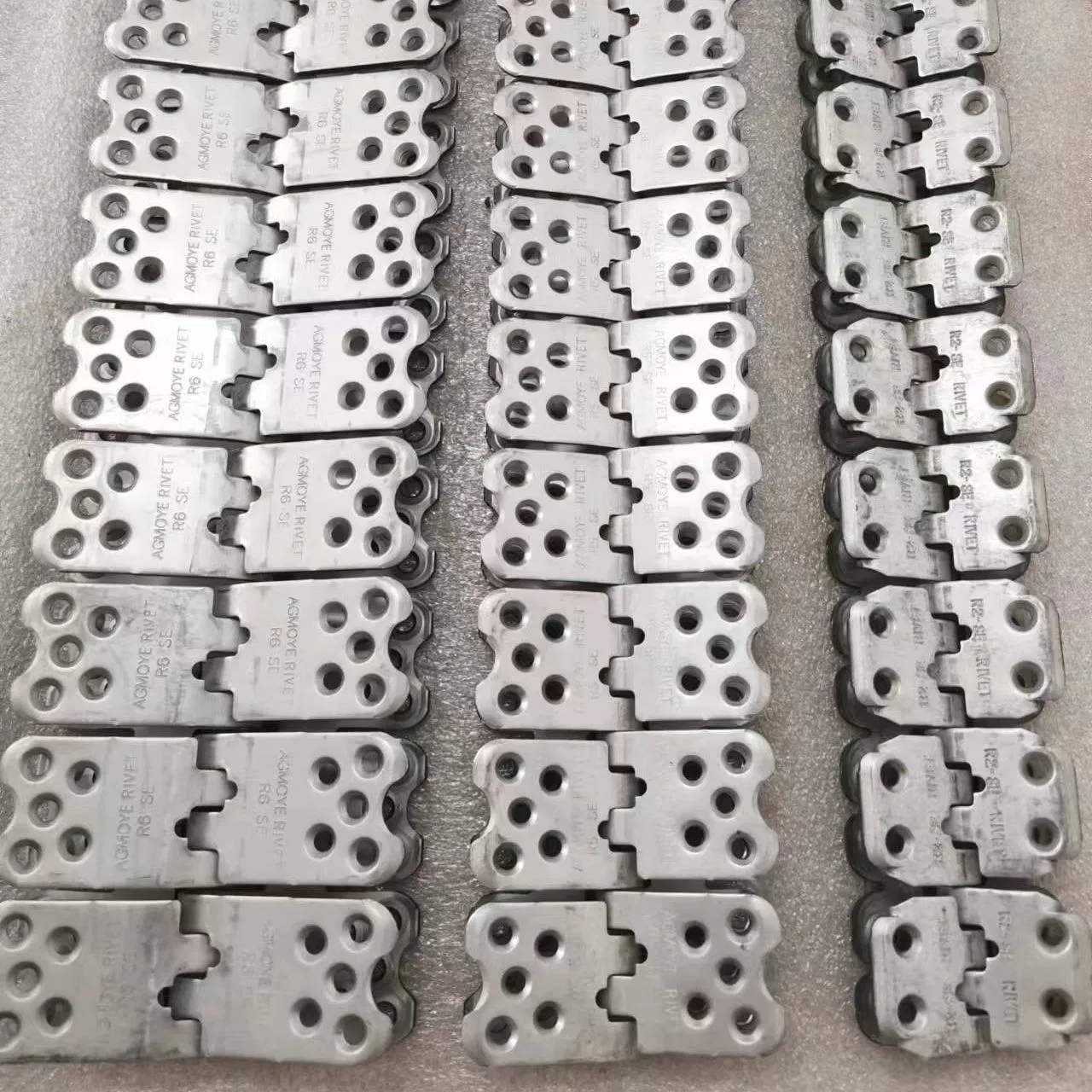 High-Tensile Riveted Conveyor Belt Fastener for Connecting Rubber Conveyor Belts