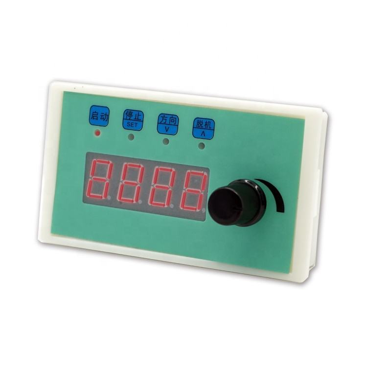 Controlador de motor servo paso a paso con visualización de velocidad de rotación e impulsador