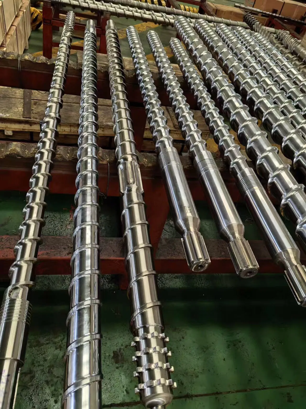 Bimetallic Screw and Barrel for Plastic Machine Extruder Screw
