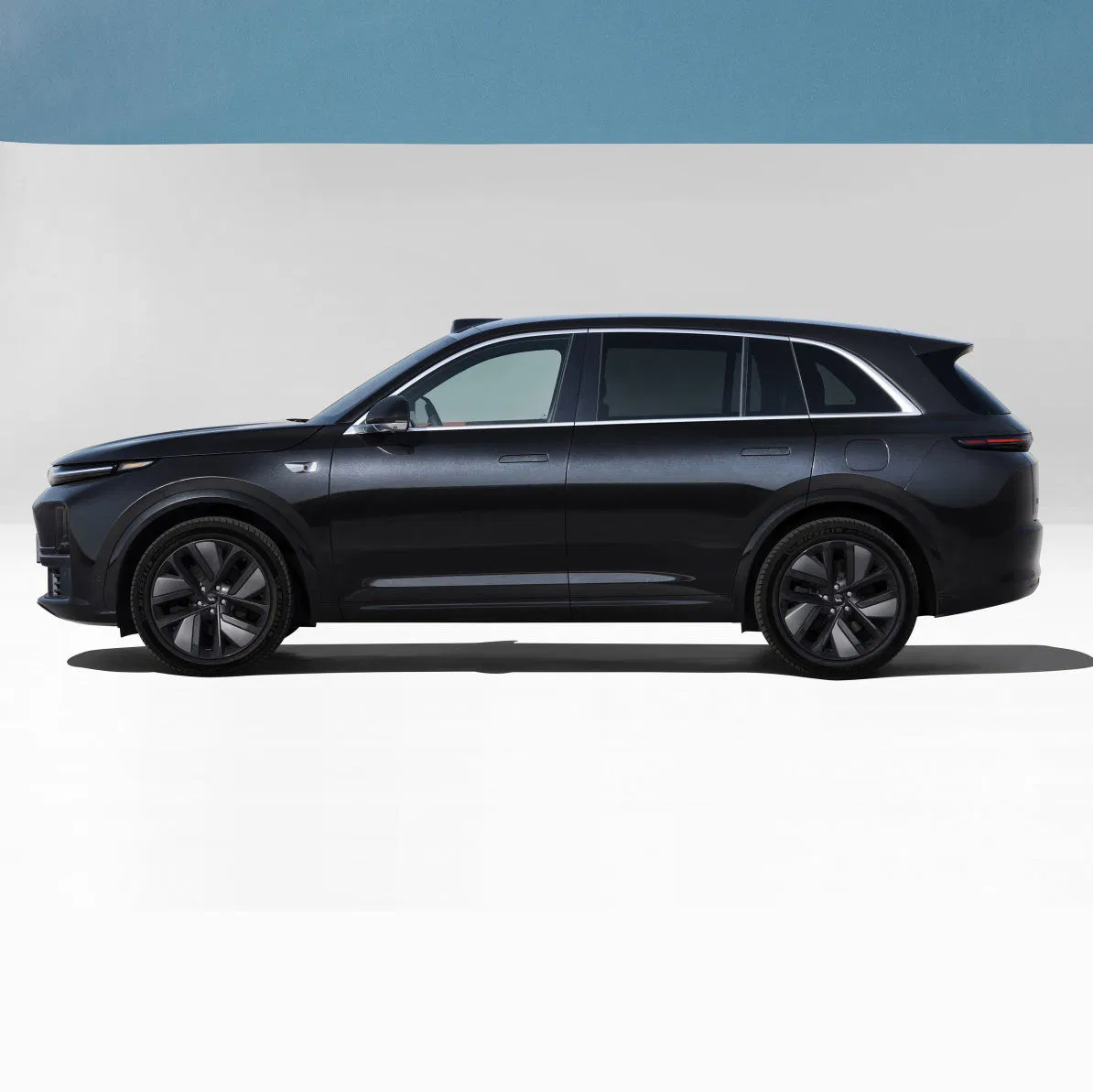 Li Xiang L9 Hybrid Electric SUV