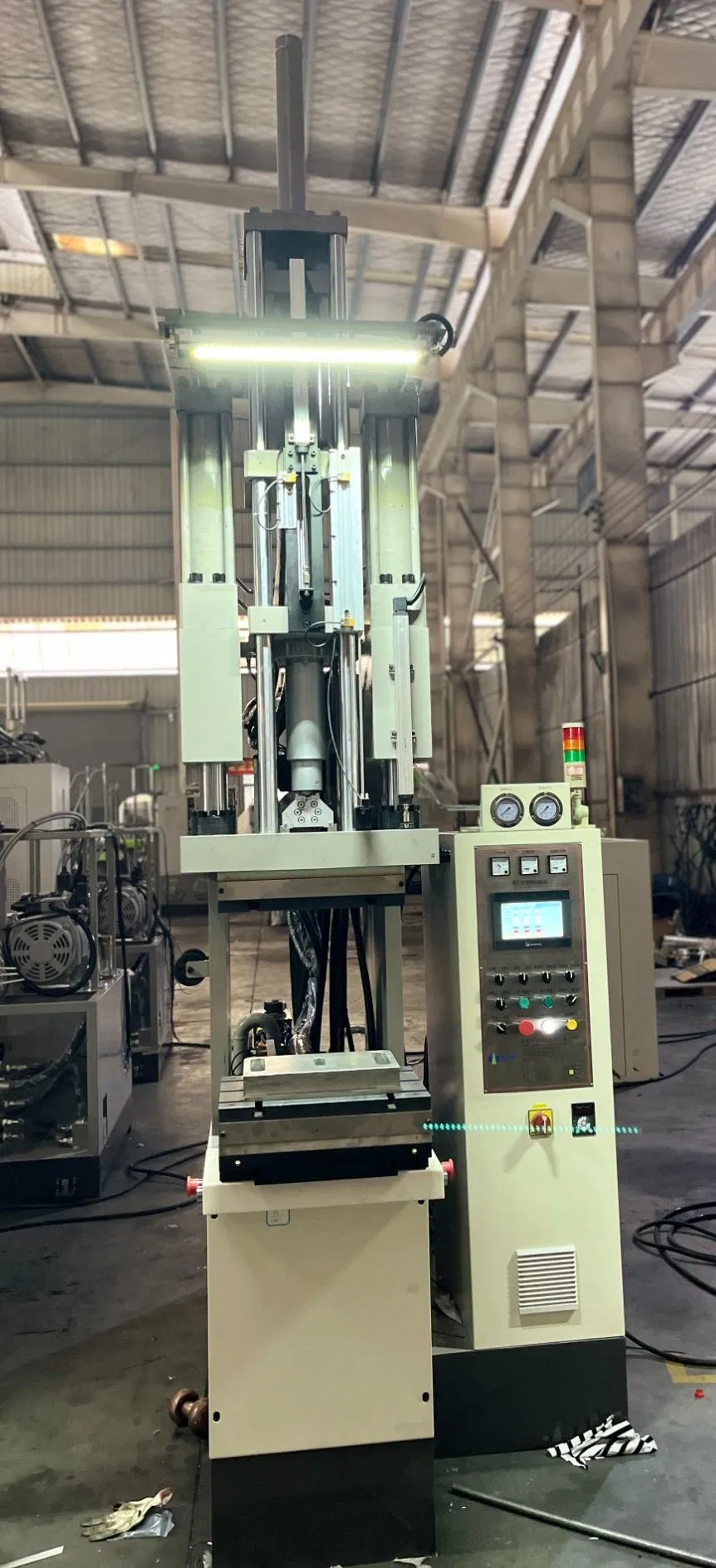 30T Rubber Corner Joint Vulcanizing Injection Machine for Seals
