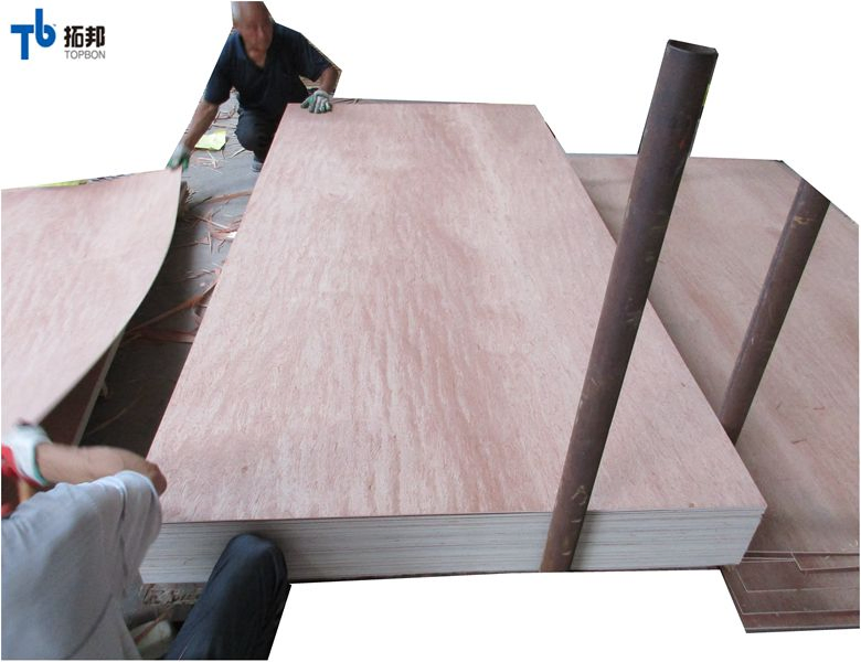 4mm Commercial Plywood Poplar Veneer Board E1 Grade