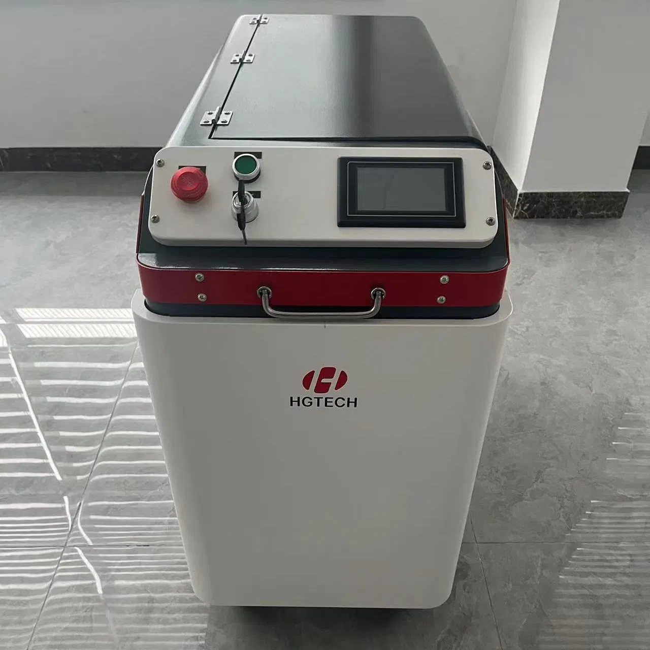 آلة تنظيف بالليزر الليفي CNC لإزالة الزيت والغبار والطلاء والصدأ آلة تنظيف بالليزر النبضي 300 واط 500 واط 1000 واط 2000 واط منظف ليزر للمعادن