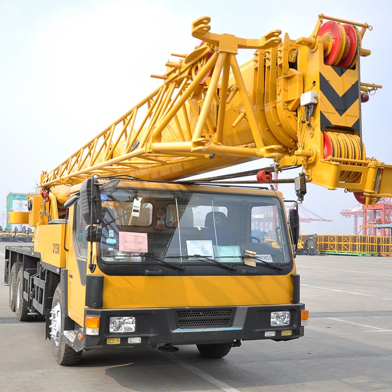 25ton Lifting Capacity 10-47m Height 220kw 300HP Power 31600kg Total Weight Truck Crane QY25K5D