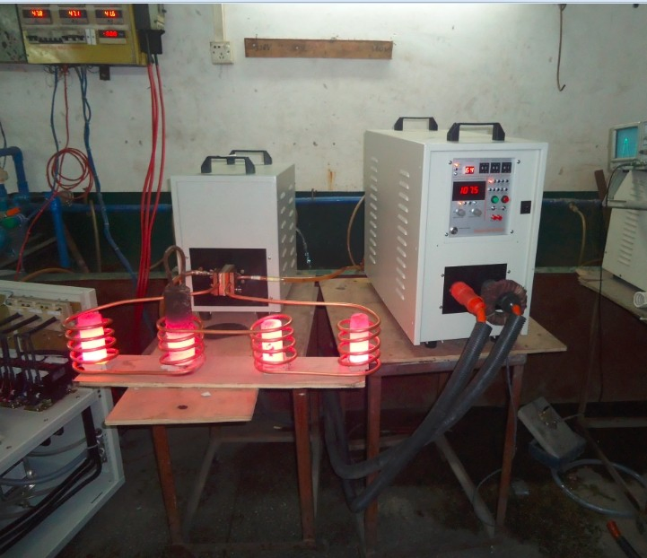 Máquina de calentamiento por inducción de súper audio para forja en caliente de mineral de hierro (SF-60KW)