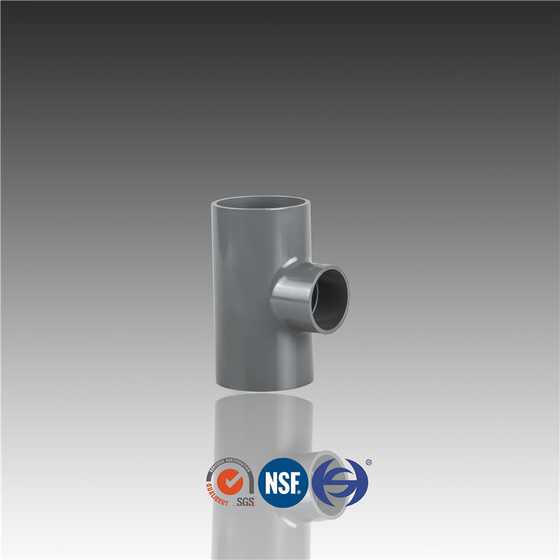 Conector de PVC estándar DIN Reductor en T