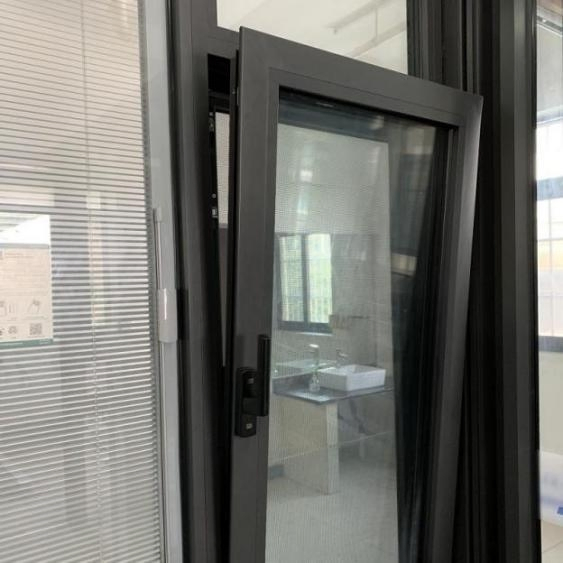 Impact-Resistant Low-Maintenance Aluminum Doors & Windows for High-Rise Buildings