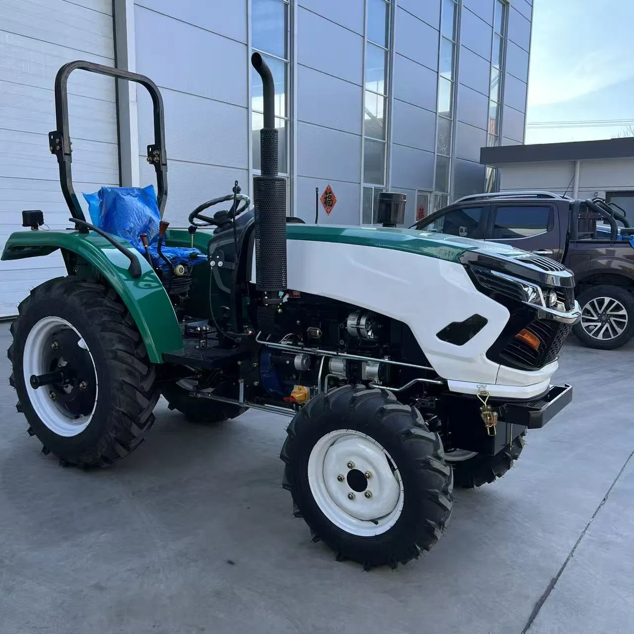 4WD 60HP Medium Horsepower Farm Tractors From China