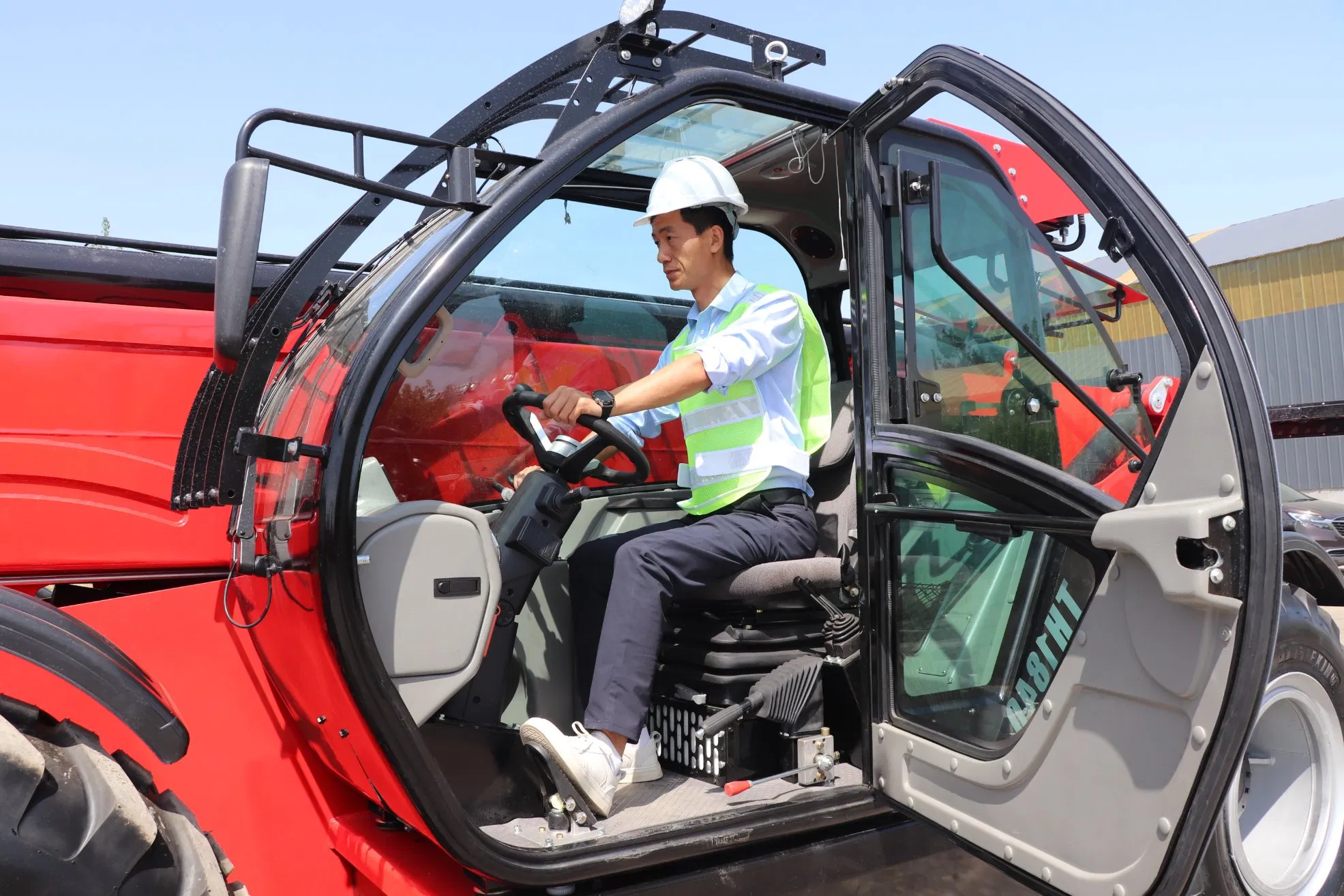 18m Lifting Height 4ton Wheel Loader Telehandler for Sale
