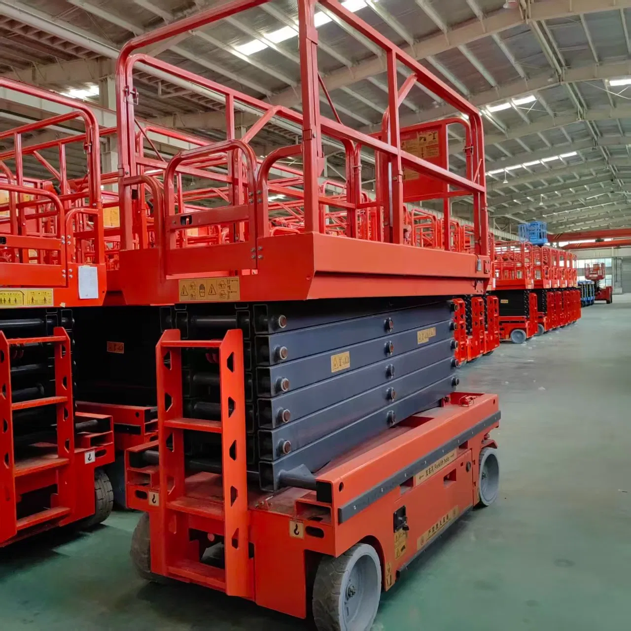 8m Electrical Scissor Lift for Indoor Outdoor Aerial Work