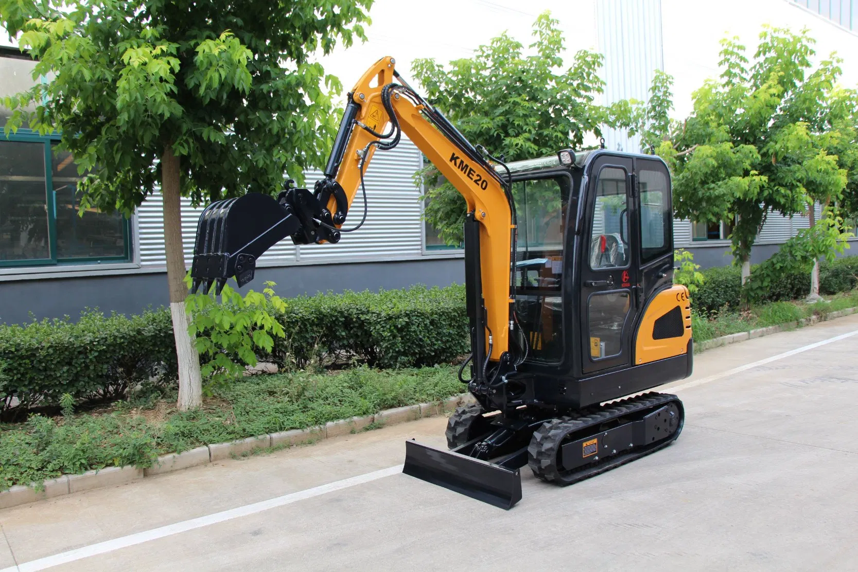 KMZ20 2T Hydraulic Mini Excavator Digging Machine