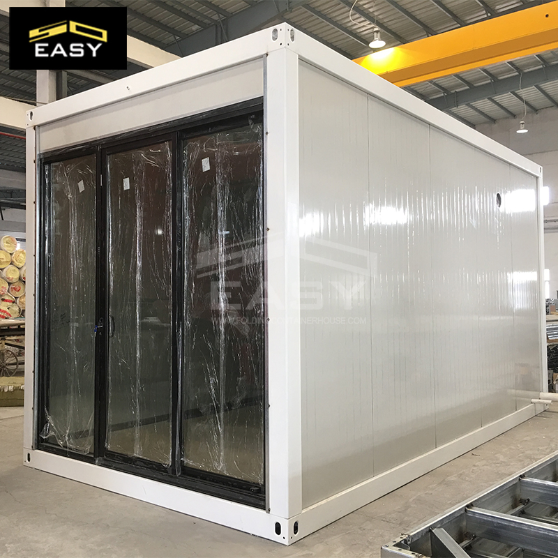 Living Container House Home with Floor-to Ceiling Glass Sliding Door