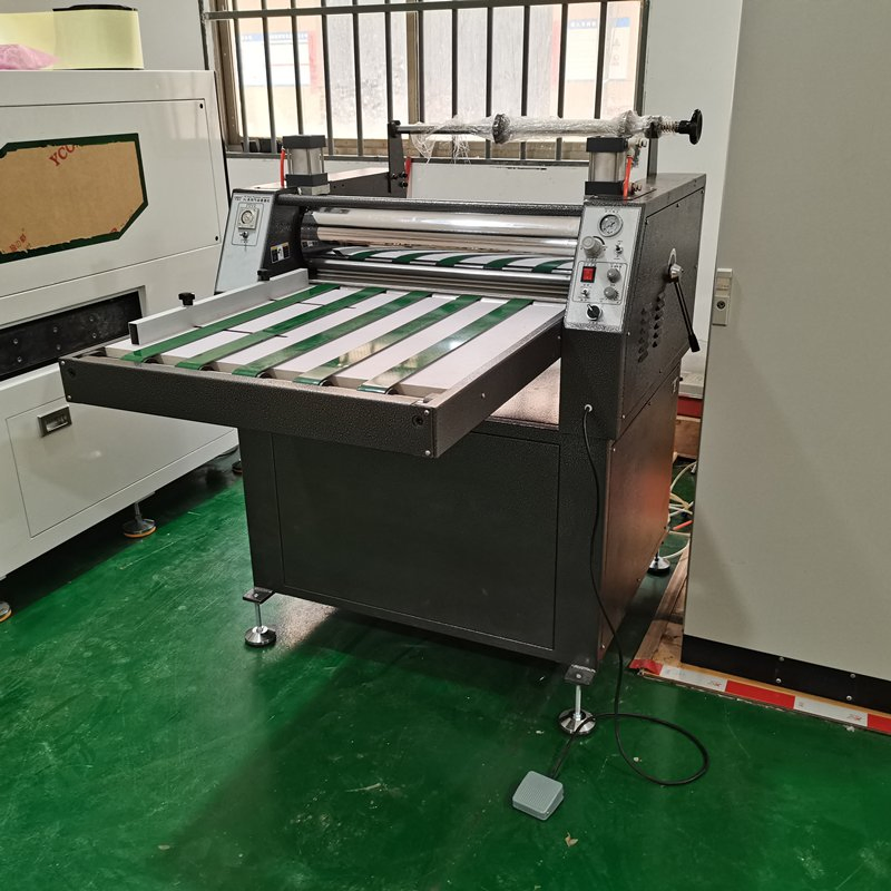 Hot and Cold Laminating Machine HX-680F