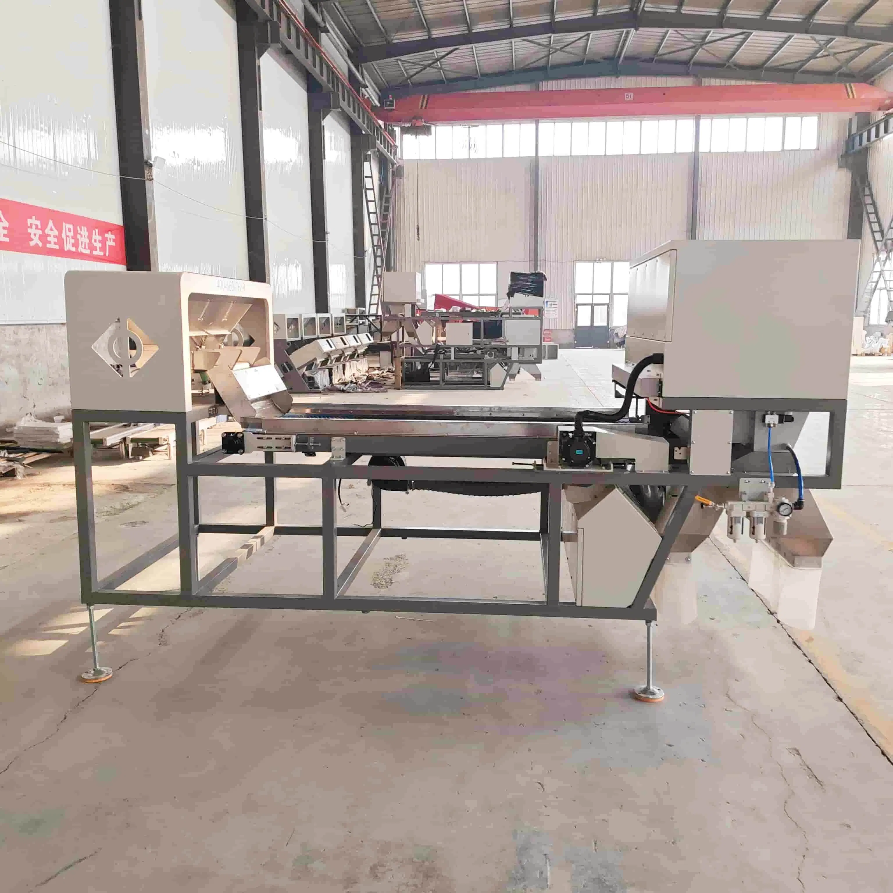 Intelligent Industrial Color Sorter Metal/ Plastic/ Ore Color Sorting Machine