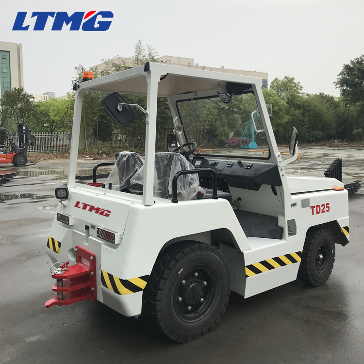 2.5 Ton Diesel Baggage Towing Tractor Truck