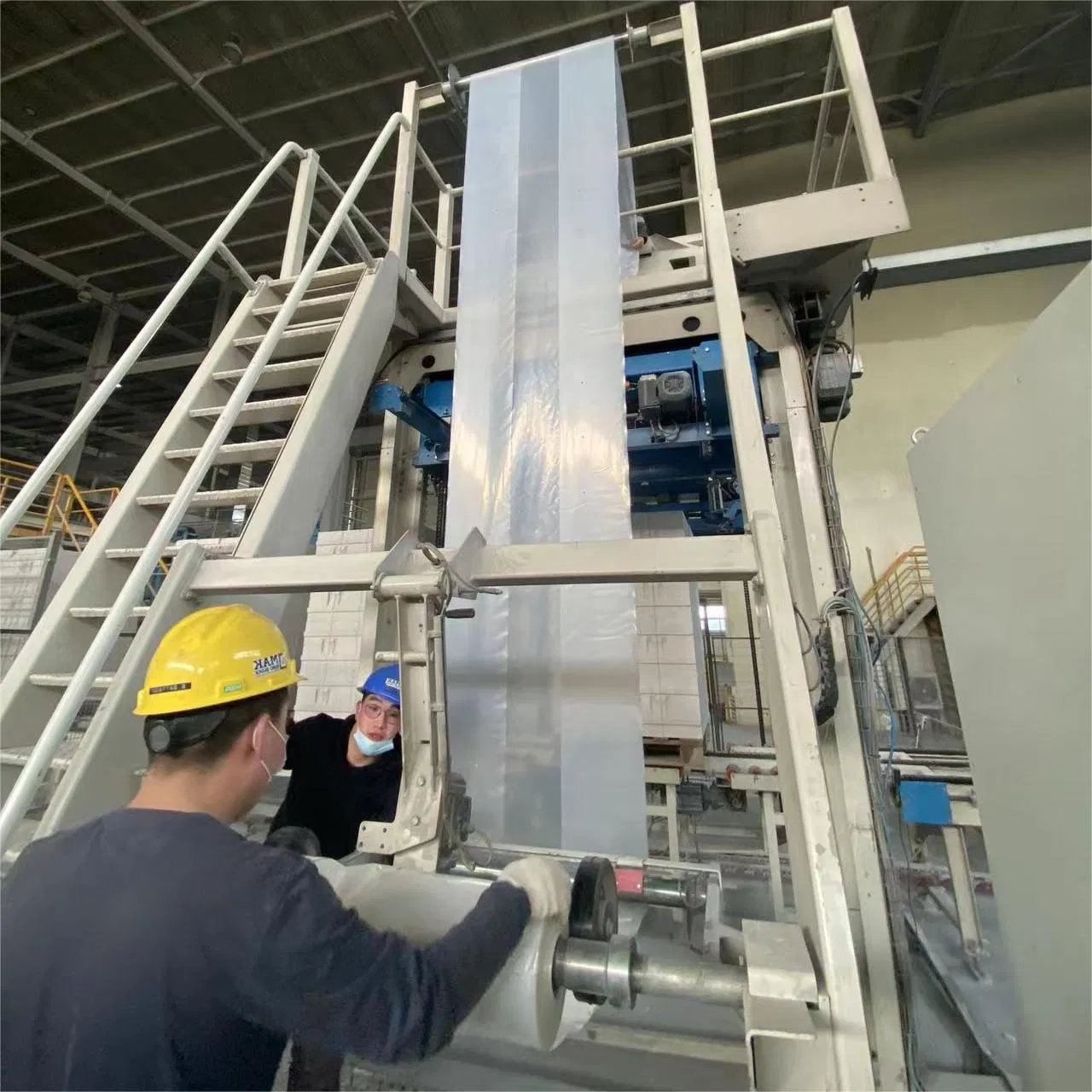 Polyethylene Stretch Hood Film 120 Micron Hooder Film for Chemical Materials Construction Materials Pallet Stretch Hooding Packaging