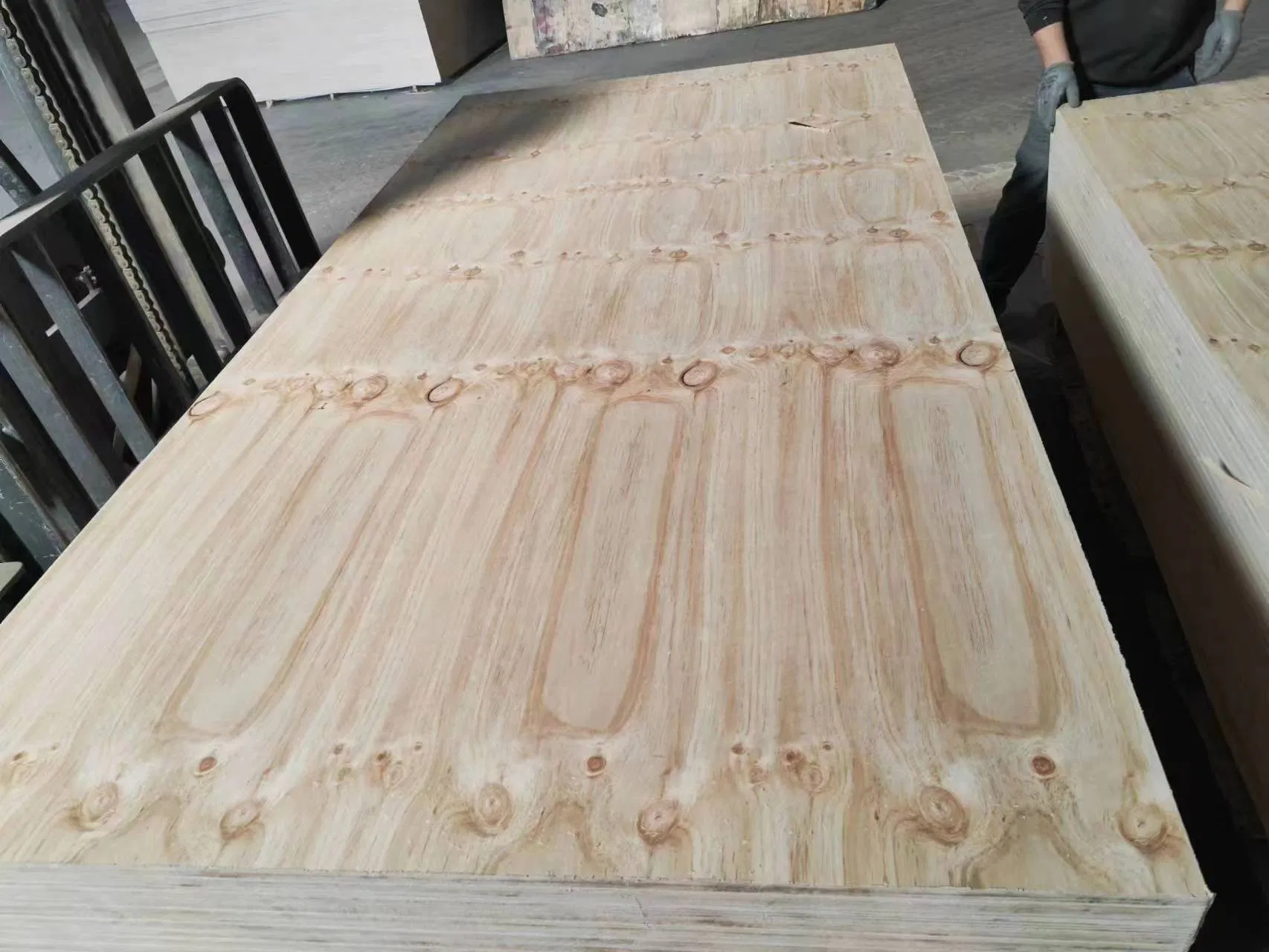 CDX Construction Grade 4X8 Pine Plywood Sheet 9mm 12mm 18mm 15mm CDX Structural Plywood