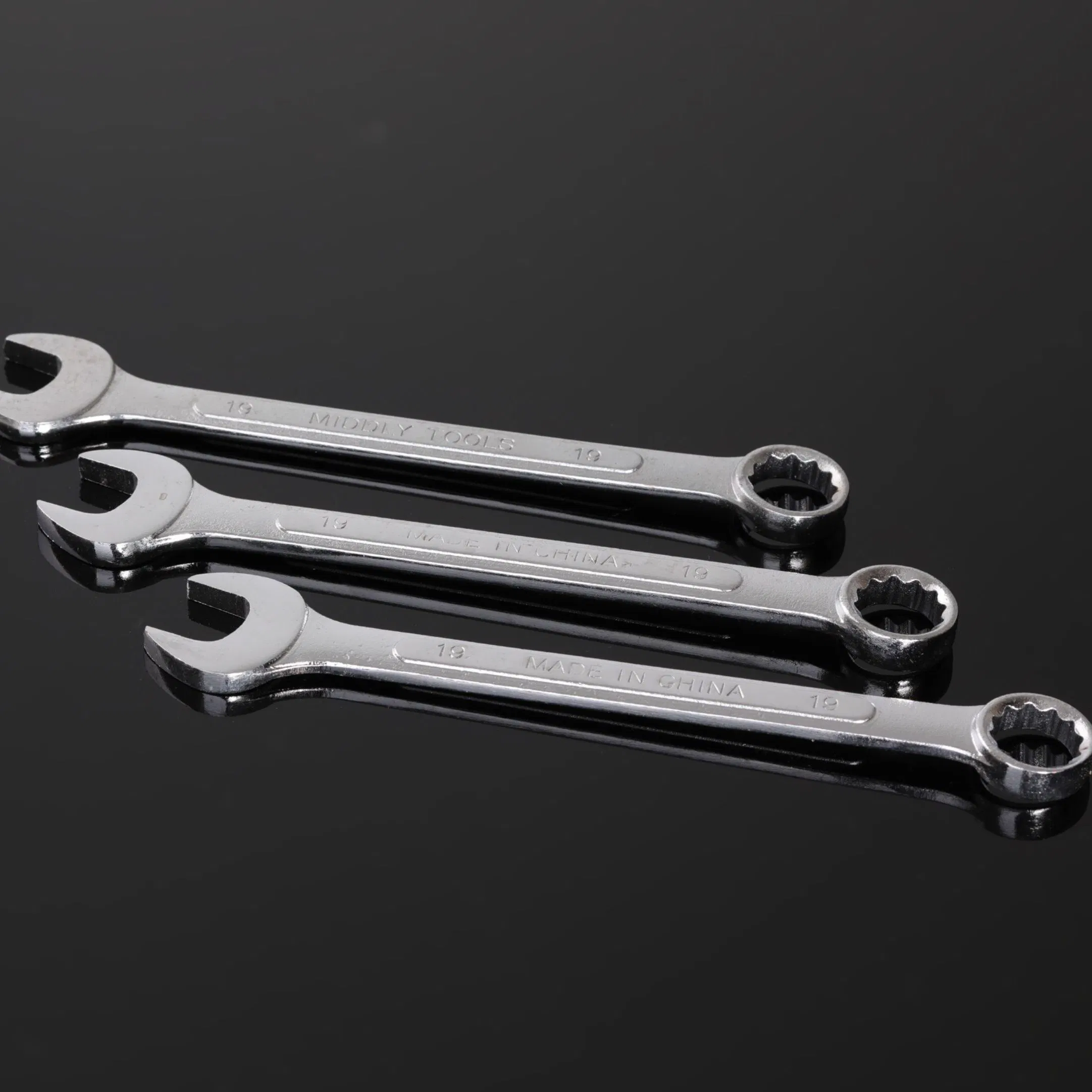 Clé mixte à fourche et à anneau avec motif à barre convexe