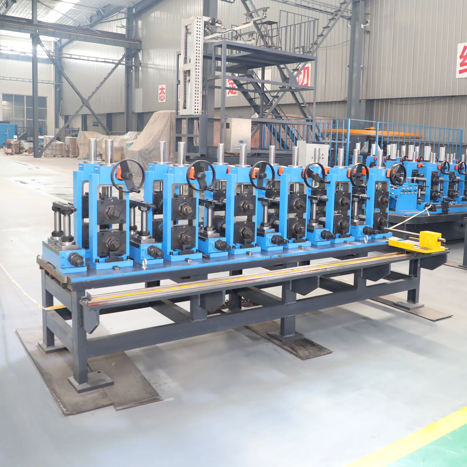 Automatische Kohlenstoffstahl-Rohrherstellungsmaschine Zy219 ERW-Rohrwalzwerk / Rollumformmaschine