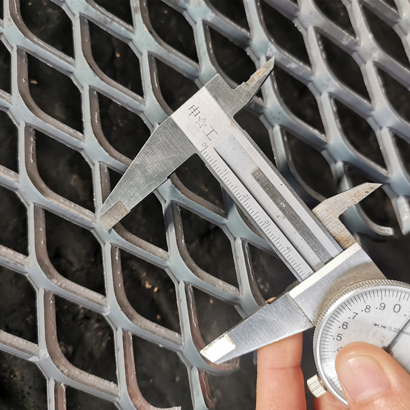 Low Carbon Steel Expanded Metal Mesh Sheet
