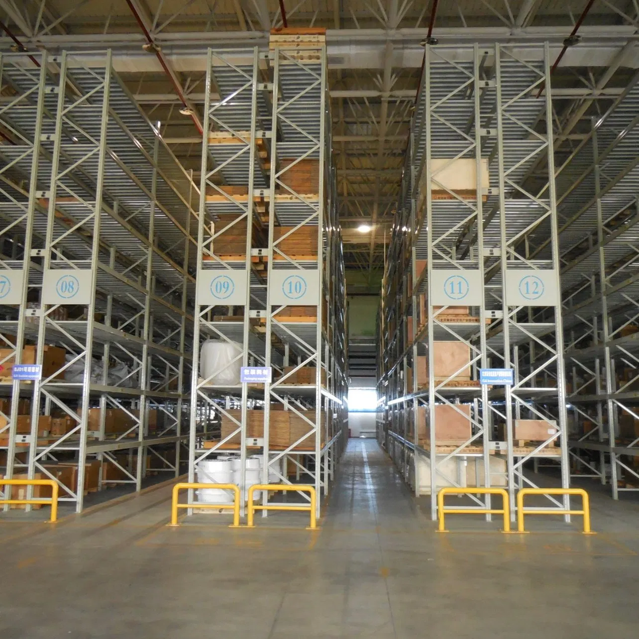 High-Quality Metal Storage Rack for Narrow Aisle Warehousing for Cold and Medicine
