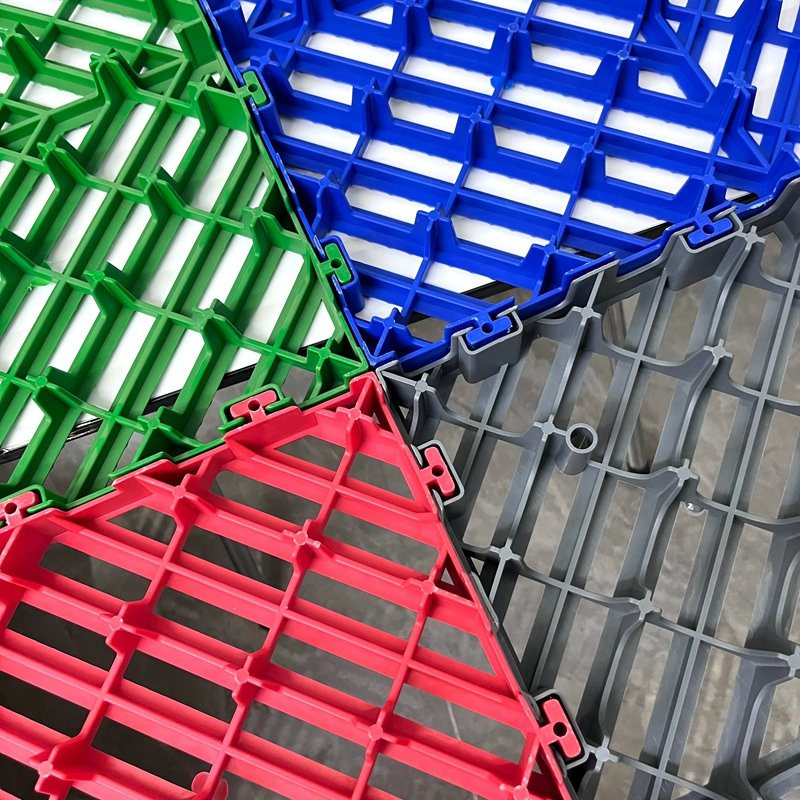 High Quality PP Garage Floor Tile for Overseas Construction Projects