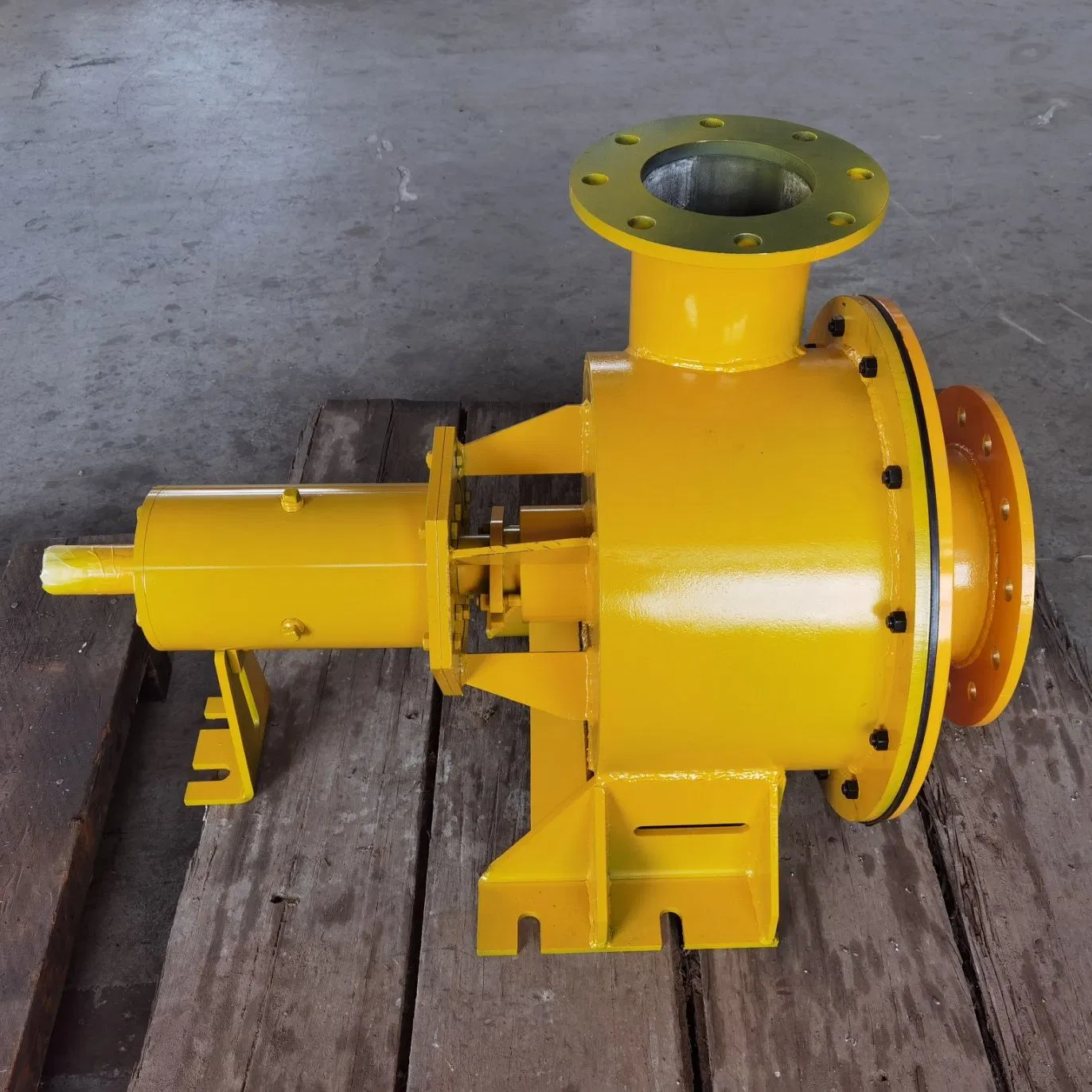 Custom Machined Water Pump with Sheet Metal Fabrication