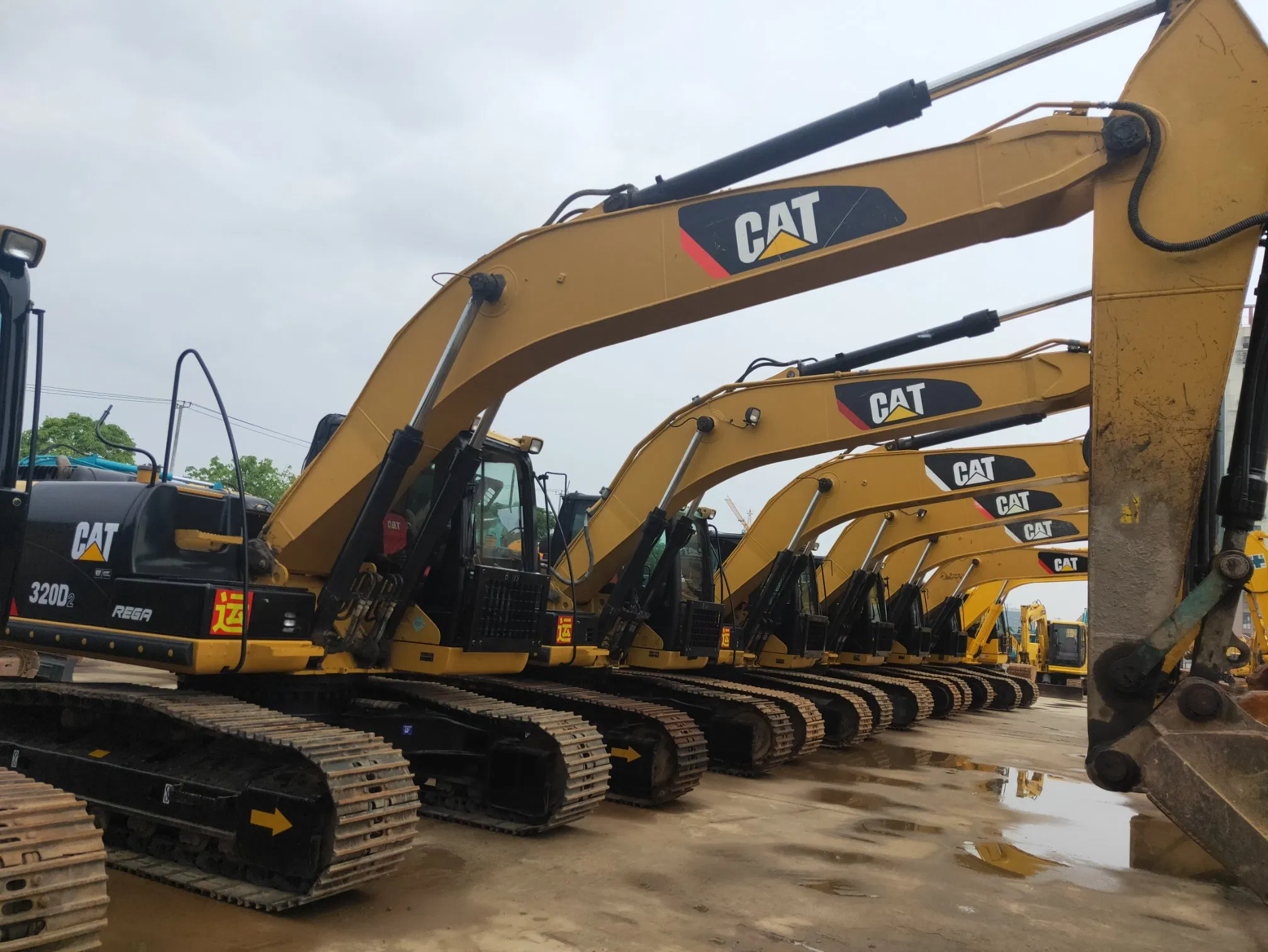 Secondhand Caterpillar 320d Crawler Digger Used Excavator Cat 320d2
