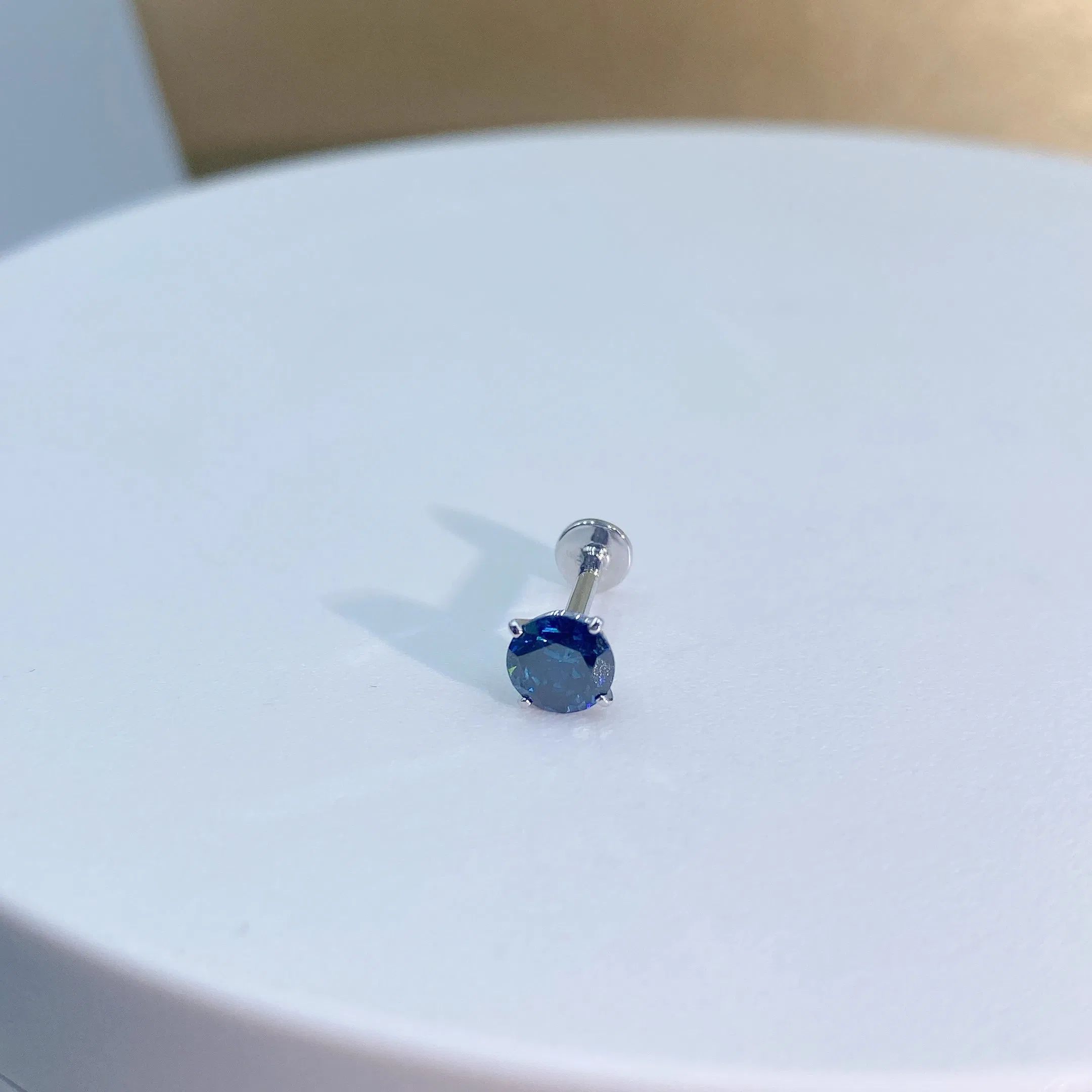 Borchie per Labbra con Diamante Blu Personalizzabili con Diamanti