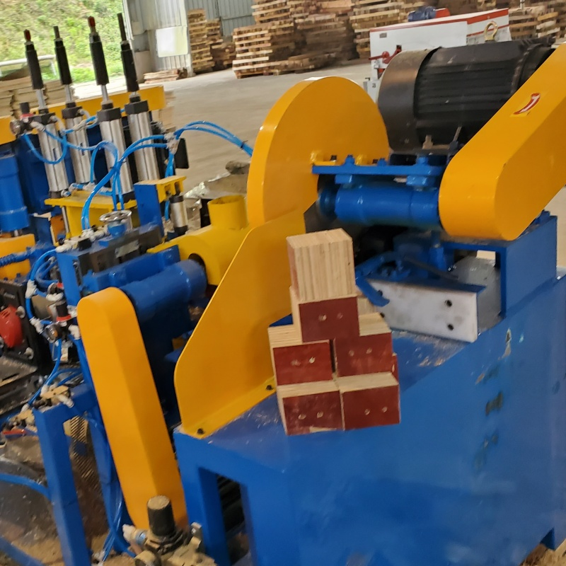 Plywood Block Nailing and Cutting Machinery