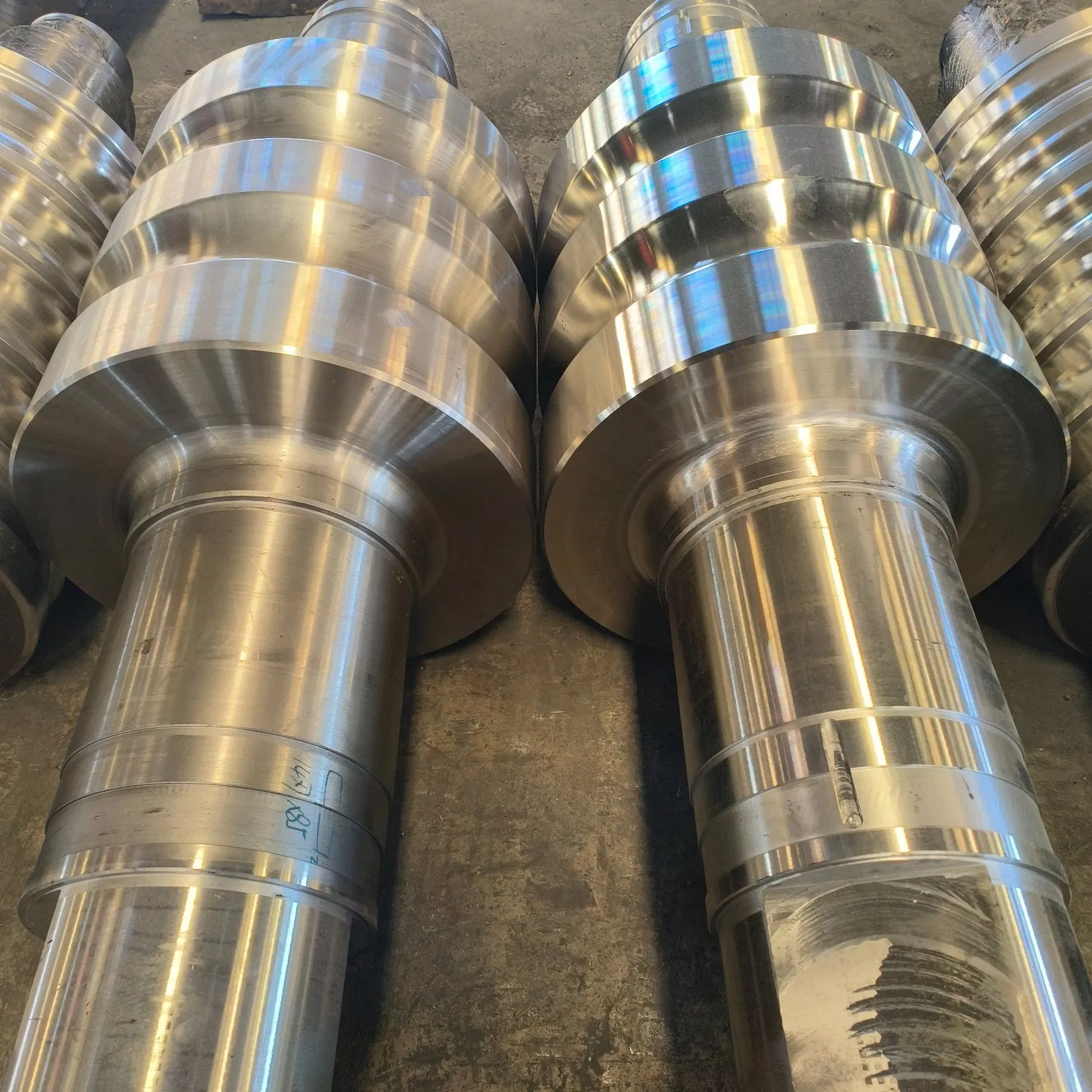 High Manganese Low Alloy HSS Cast Iron Roll for Strip Mills
