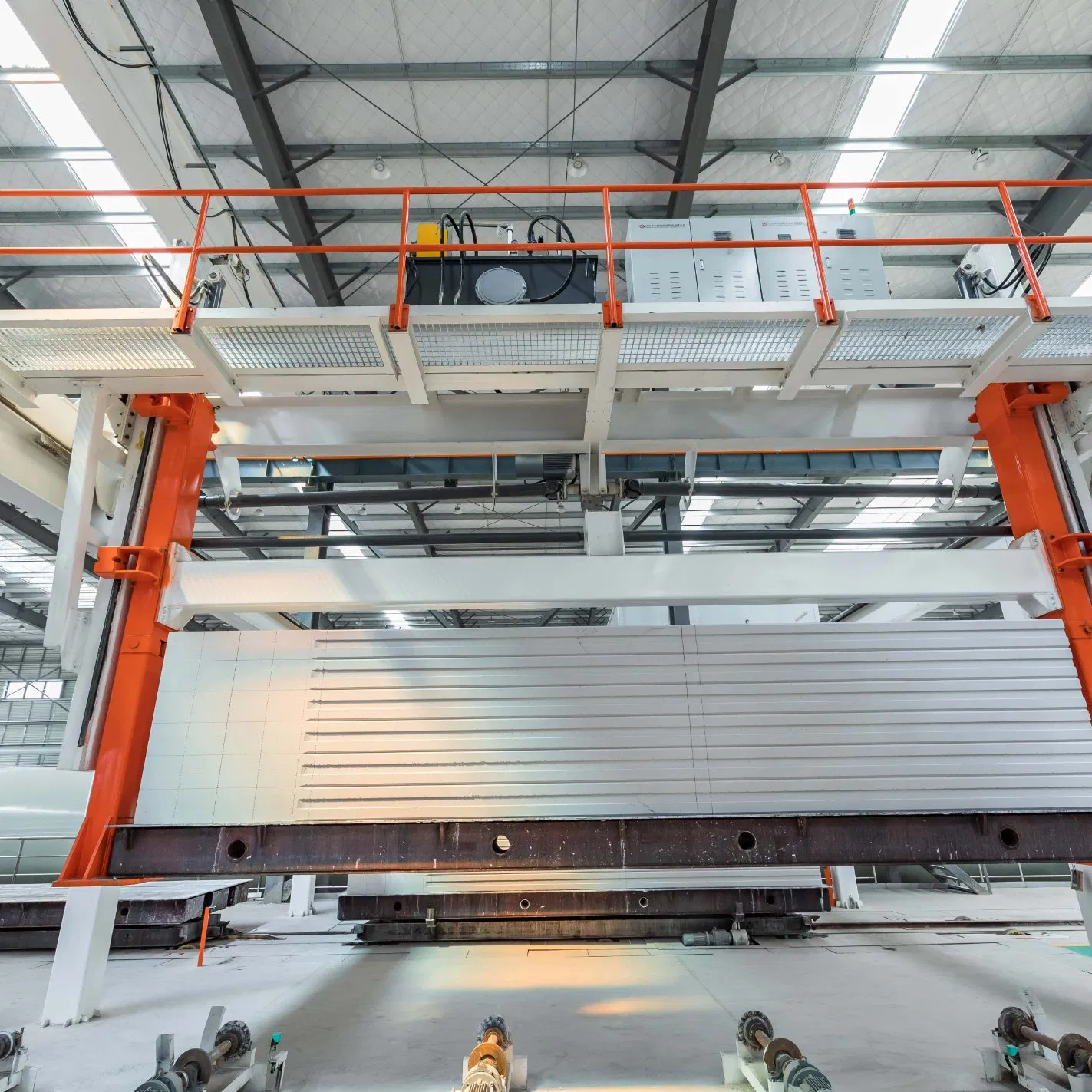 Linea di produzione di blocchi e pannelli AAC doppi Langhui