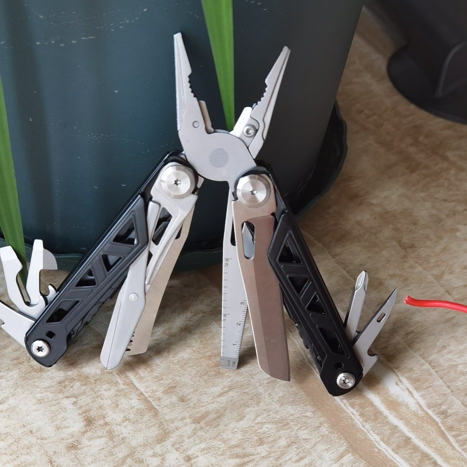 Stainless Steel Camping Survival Locking Multi Purpose Multi-Tool Pliers
