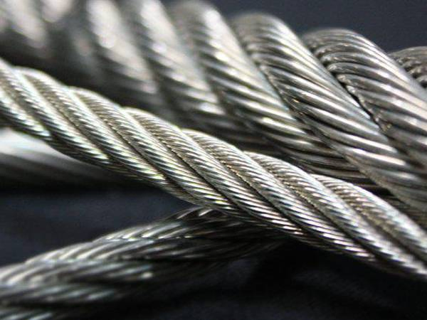 Cable de acero flexible para soluciones de construcción y aparejo