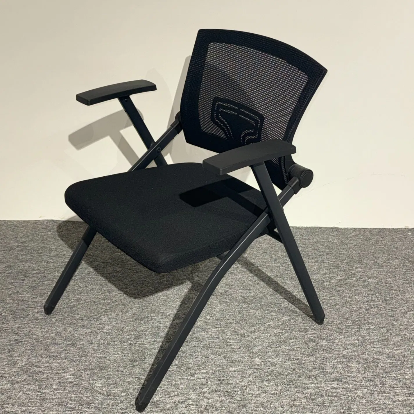 Modern Ergonomic Mesh Office Metal Chair Foldable Design for Conference Training Furniture