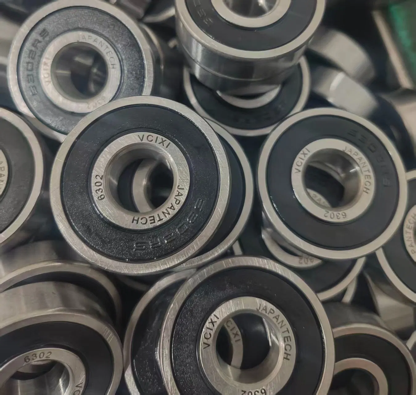 6204zz/6204 2RS/6204 High Quality Ball Bearing/6302 2RS Deep Groove Ball Bearing