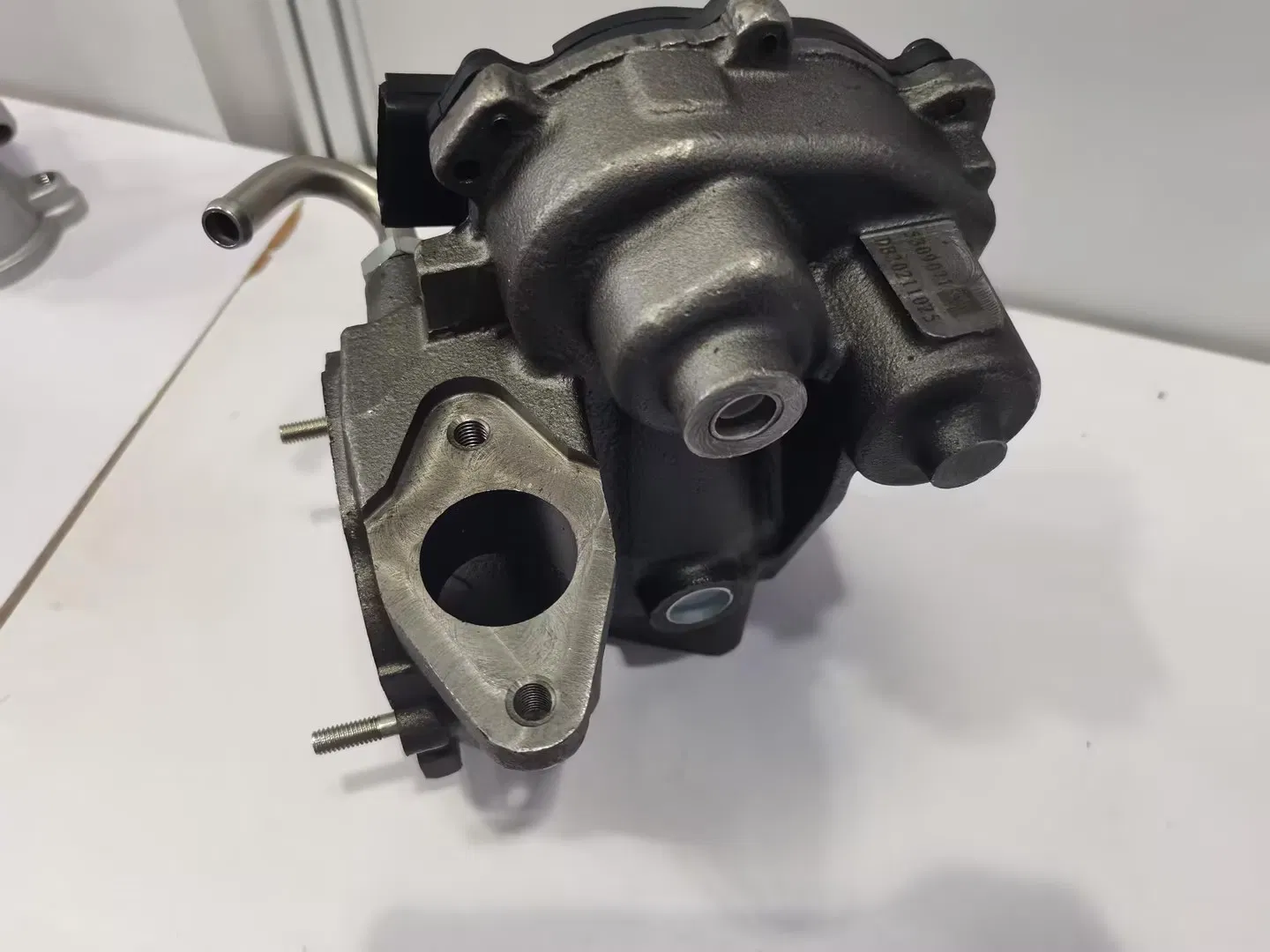 Valvola di ricircolo dei gas di scarico Isf3.8 5309071 Valvola EGR motore diesel per ricambi camion Foton Isf3.8