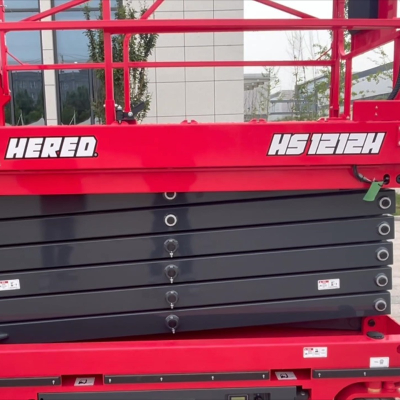 Rough Terrain Self Propelled Scissor Lift for Outdoor Construction Hydraulic CE Certified