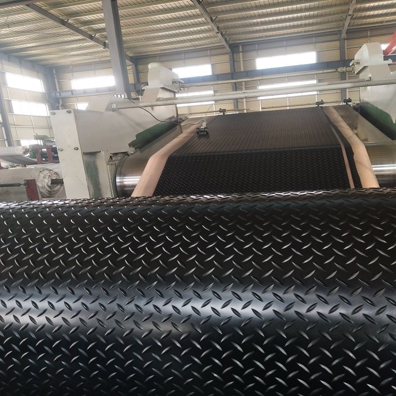 Waterproof Thick Anti-Slip Willow Diamond Rubber Matting for Winery Cellar Barrel Storage