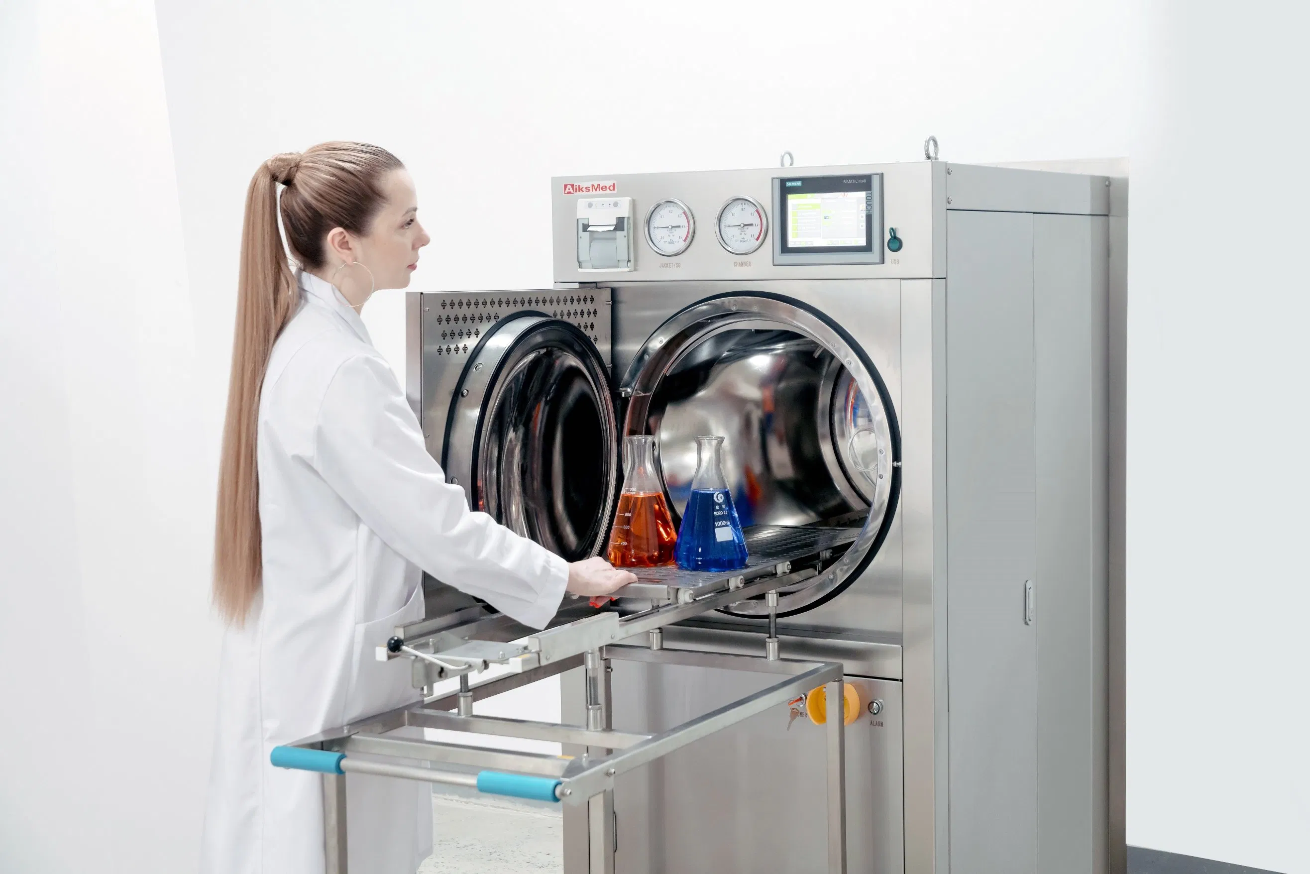 Biological Laboratory Steam Autoclave for Solids, Liquids, Utensils